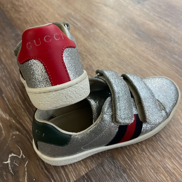 Toddler GUCCI Velcro shoes! Size 10.5 (27) - Picture 2 of 8
